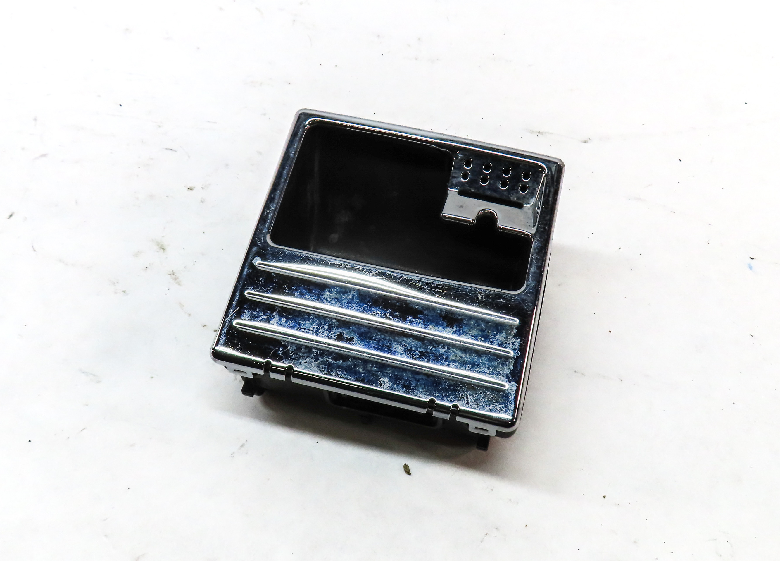 2016 MERCEDES E350 (W212) FRONT CENTER CONSOLE ASHTRAY ASH TRAY INSERT — exact item pictured